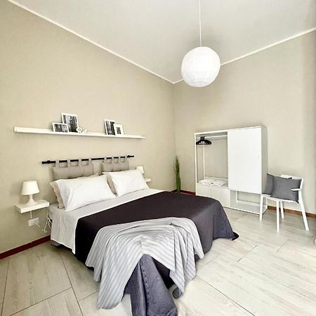 Grey Apartment Caiazzo Esterno foto