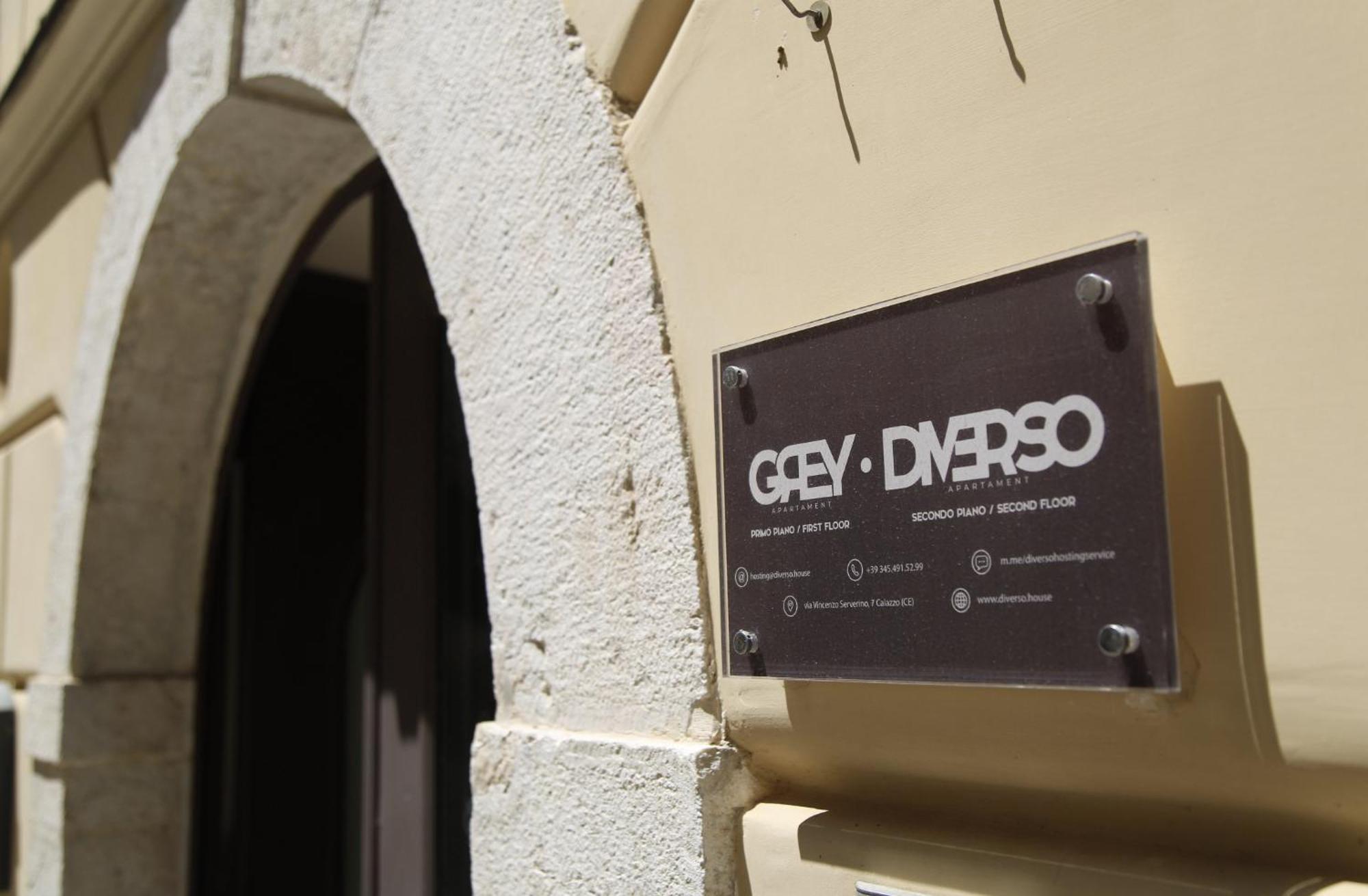 Grey Apartment Caiazzo Esterno foto